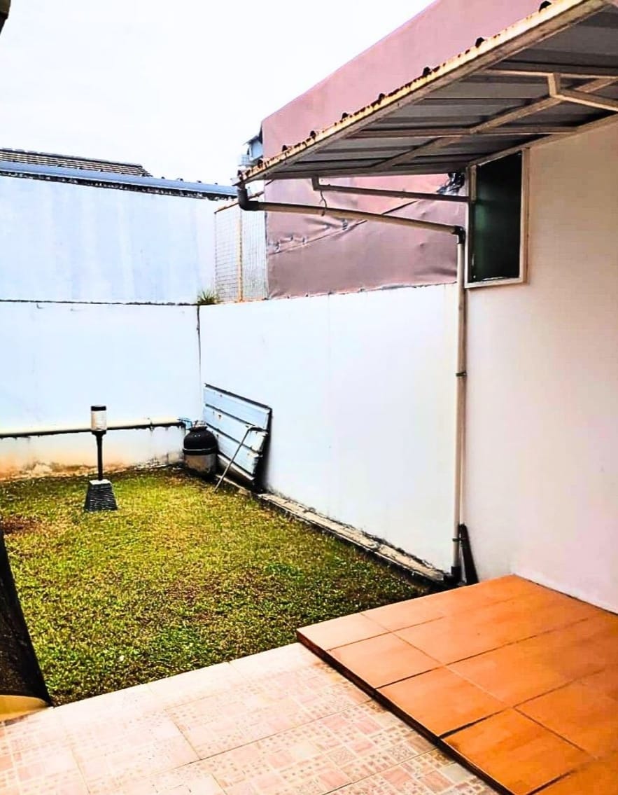 Rumah Disewakan di Cluster Ivory Lippo Cikarang